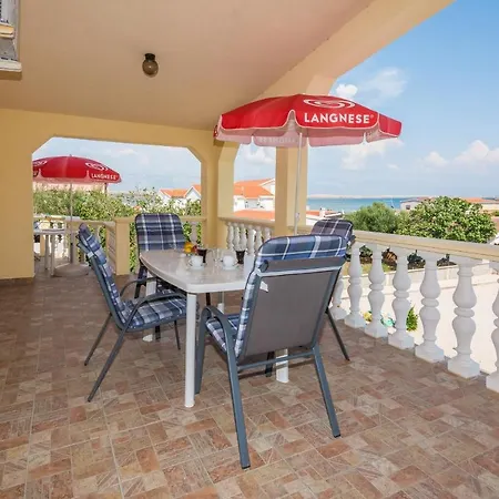 By The Sea - 18595 Apartamento