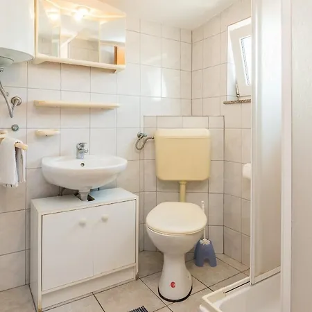 By The Sea - 18595 Appartement Vir