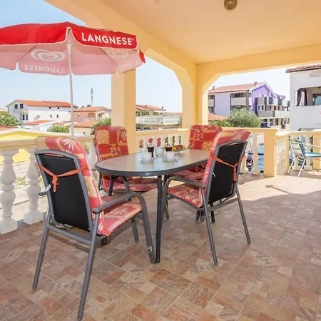 By The Sea - 18595 Appartement *